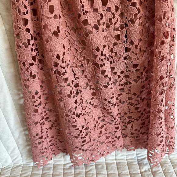 Astr Lace Midi Dress in Pink Size Small - Picture 7 of 9